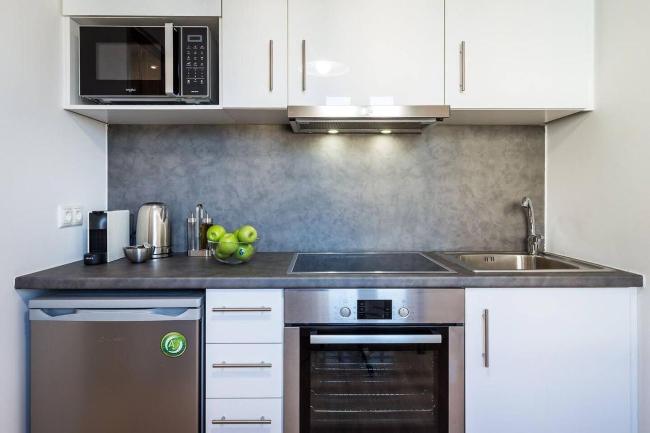 Emily In Athens - Central Chic Flat With Terrace Syntagma E1 מראה חיצוני תמונה