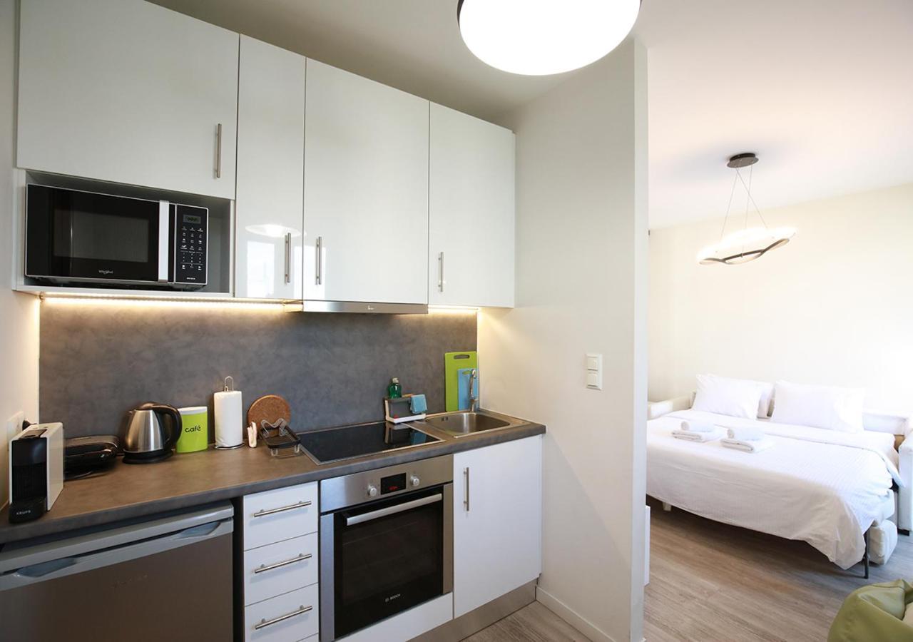 Emily In Athens - Central Chic Flat With Terrace Syntagma E1 מראה חיצוני תמונה