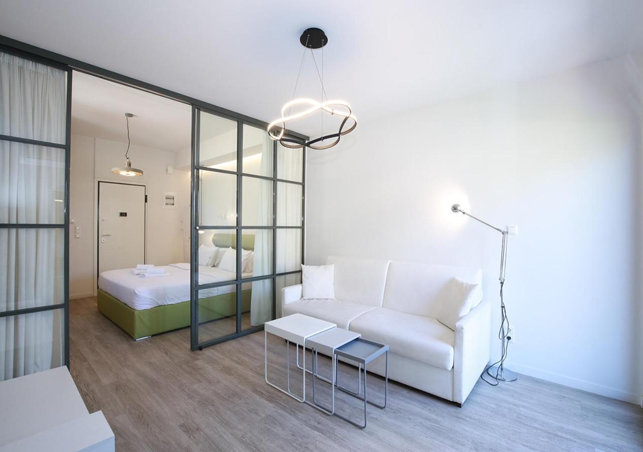 Emily In Athens - Central Chic Flat With Terrace Syntagma E1 מראה חיצוני תמונה