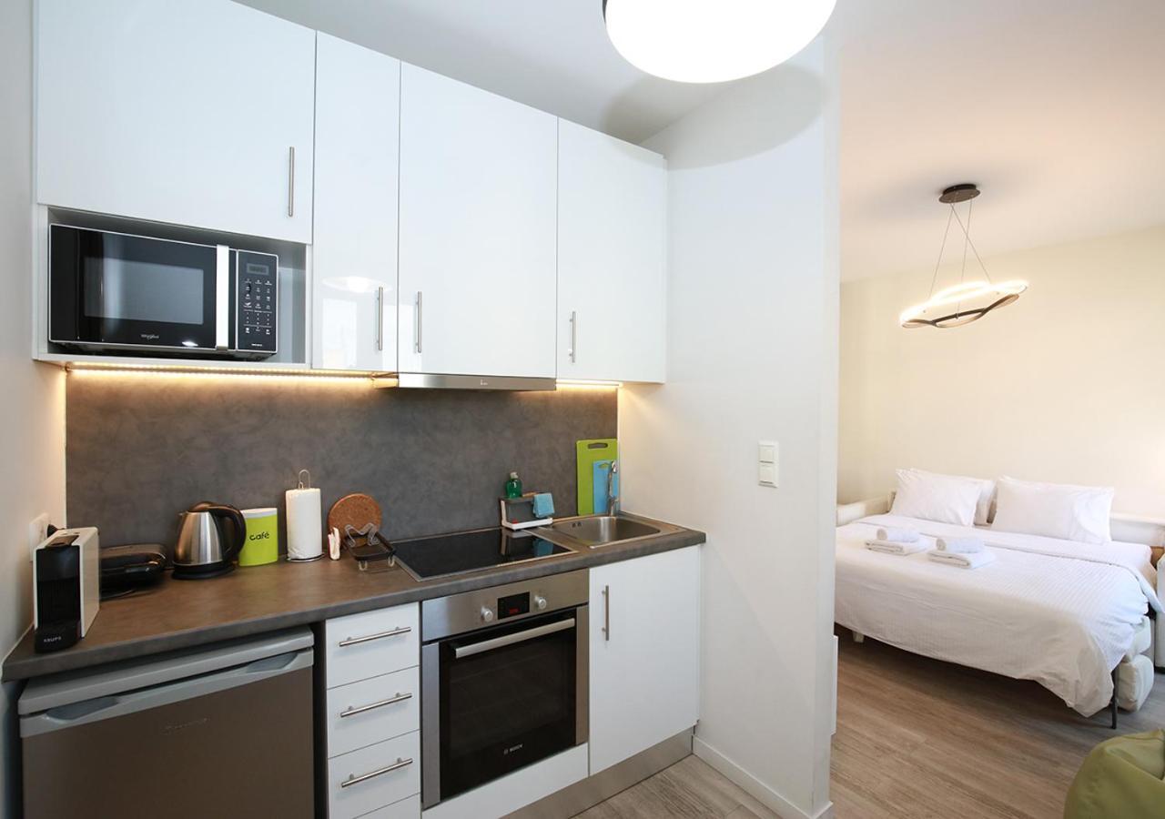 Emily In Athens - Central Chic Flat With Terrace Syntagma E1 מראה חיצוני תמונה