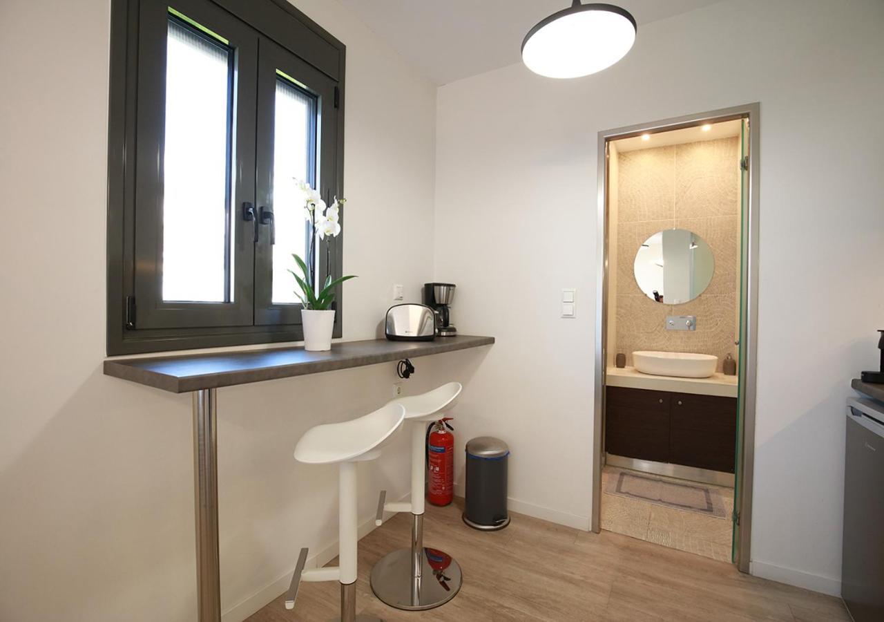 Emily In Athens - Central Chic Flat With Terrace Syntagma E1 מראה חיצוני תמונה